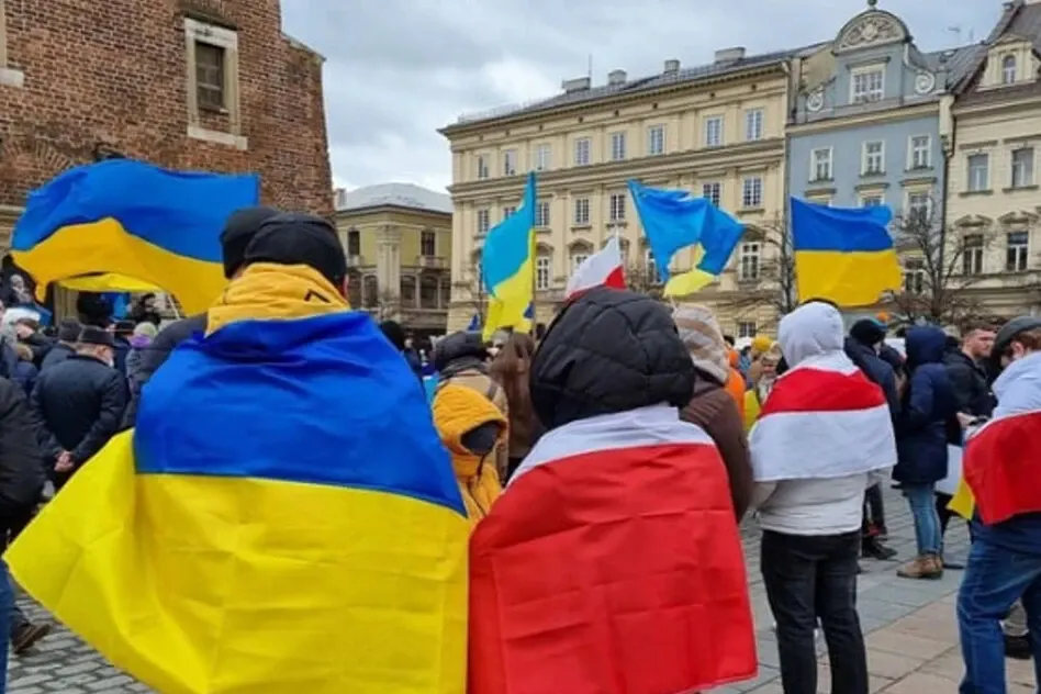 У Польщі 31% українців стикалися з дискримінацією: що варто знати