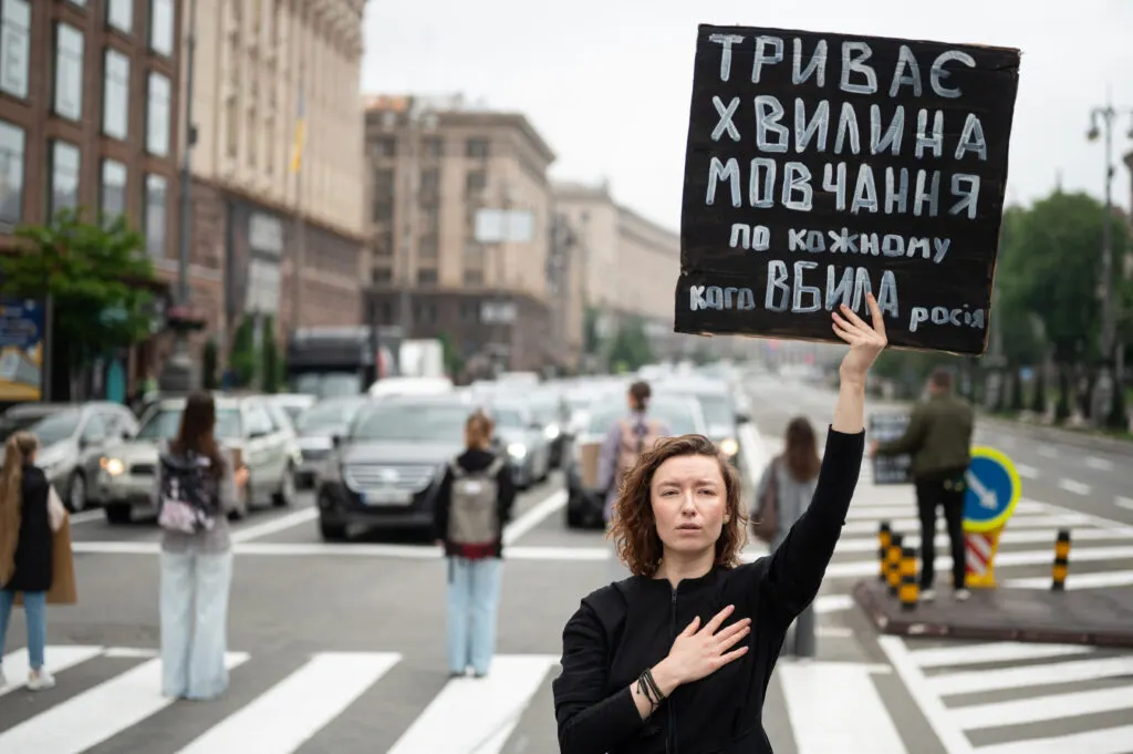 Як вшанувати загиблих захисників 29 серпня: хвилина мовчання та плетіння вінків