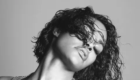 Теяна Тейлор — нове обличчя кампанії Alaïa: що це означає для вашого стилю