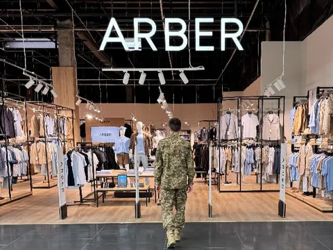 Як військовим отримати знижку 40% на одяг ARBER через Армію+