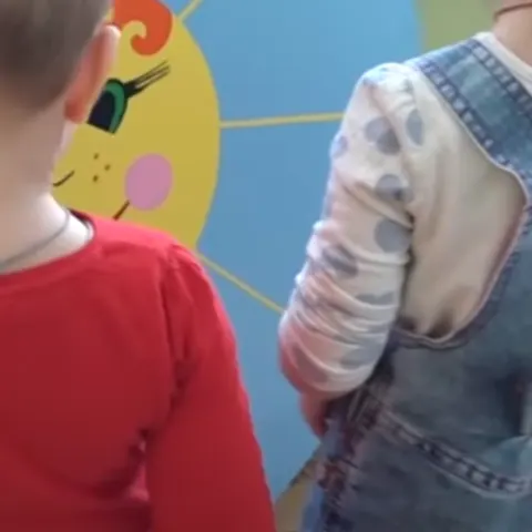 Ясла з шести місяців: у Києві запрацювали групи для немовлят