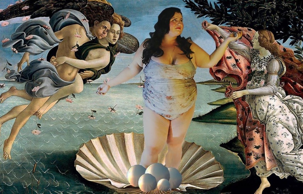 Alyona Alyona в купальнике Венера