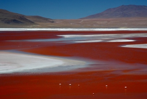 Красное озеро